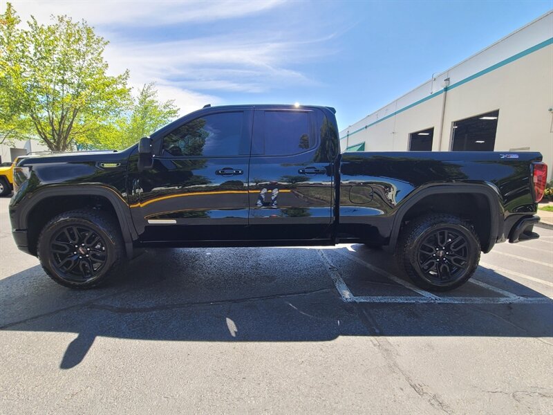 2023 GMC Sierra 1500 DURAMAX DIESEL 4X4 / X-31 OFF ROAD / 2,000 MILES !  / 3.0L TURBO-DIESEL / STILL NEW !! - Photo 3 - Portland, OR 97217