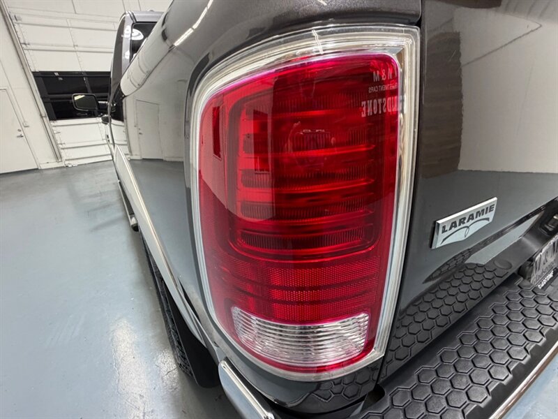 2014 RAM 1500 Laramie Crew Cab 4X4 5.7L V8 /Leather / LOADED /Heated & Cooled Leather Seats / Sunroof / ZERO RUST - Photo 28 - Gladstone, OR 97027