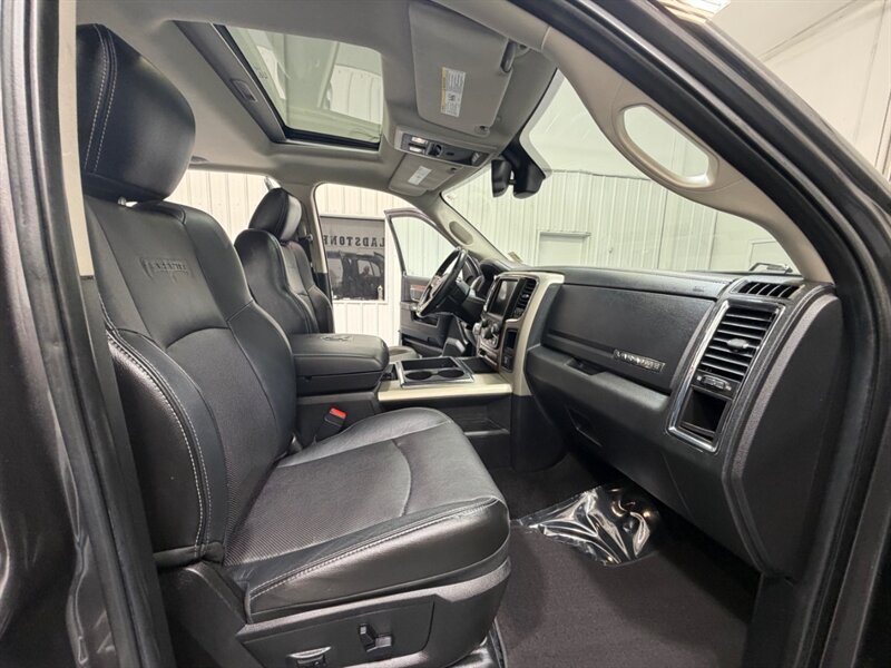 2014 RAM 1500 Laramie Crew Cab 4X4 5.7L V8 /Leather / LOADED /Heated & Cooled Leather Seats / Sunroof / ZERO RUST - Photo 13 - Gladstone, OR 97027