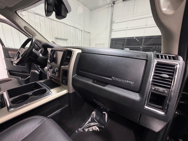 2014 RAM 1500 Laramie Crew Cab 4X4 5.7L V8 /Leather / LOADED /Heated & Cooled Leather Seats / Sunroof / ZERO RUST - Photo 40 - Gladstone, OR 97027
