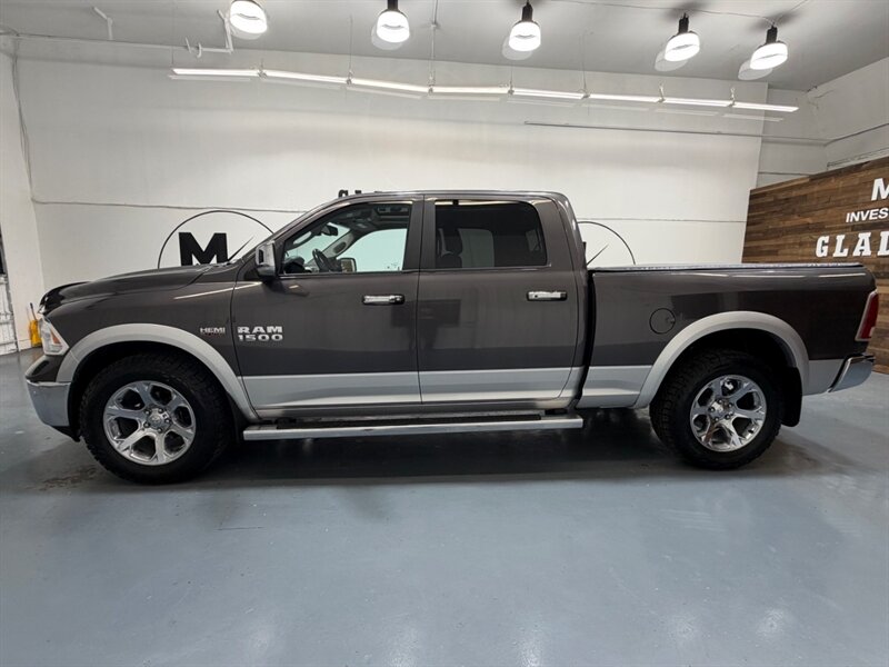 2014 RAM 1500 Laramie Crew Cab 4X4 5.7L V8 /Leather / LOADED /Heated & Cooled Leather Seats / Sunroof / ZERO RUST - Photo 3 - Gladstone, OR 97027
