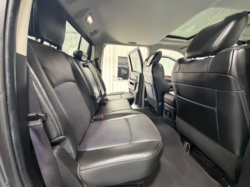 2014 RAM 1500 Laramie Crew Cab 4X4 5.7L V8 /Leather / LOADED /Heated & Cooled Leather Seats / Sunroof / ZERO RUST - Photo 12 - Gladstone, OR 97027