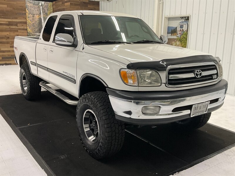 2000 Toyota Tundra SR5 TRD OFF ROAD 4X4 / 4.7L V8 / LIFTED/ 113K MILE  / BRAND NEW 35 " A/T TIRES / LOCAL TRUCK / RUST FREE - Photo 2 - Gladstone, OR 97027