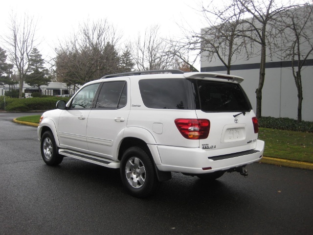 2004 Toyota Sequoia Limited   - Photo 4 - Portland, OR 97217