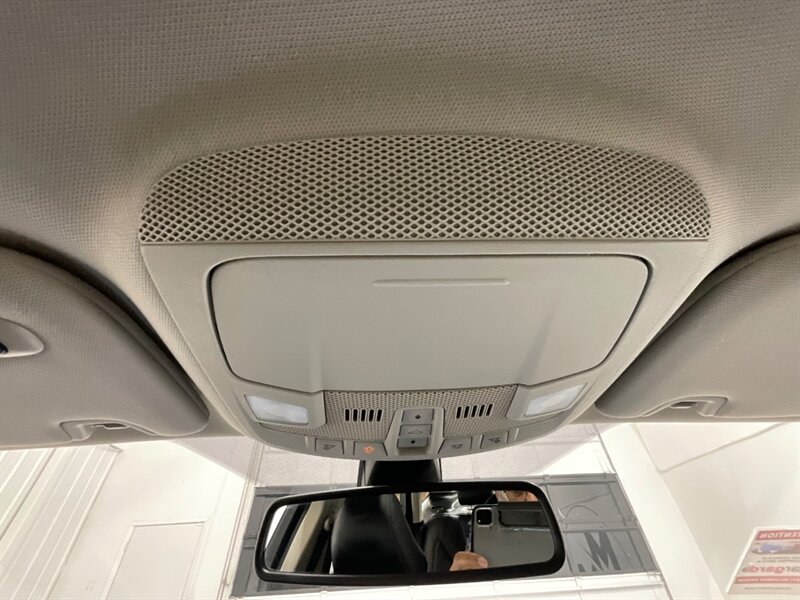 2019 Ford Fusion Energi Titanium Plug-in Hybrid / 1-OWNER / FULLY LOADED / Heated & Cooled leather seats / Sunroof / Navi / BLIS - Photo 43 - Gladstone, OR 97027