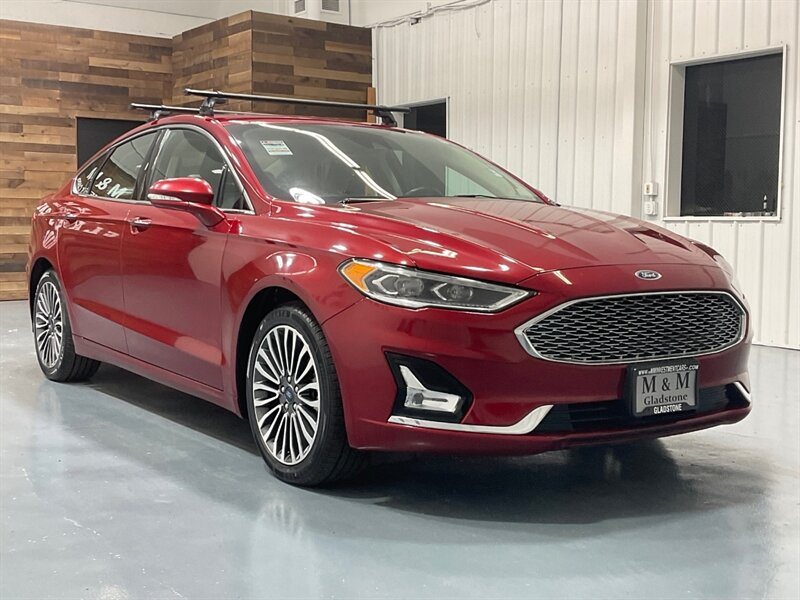 2019 Ford Fusion Energi Titanium Plug-in Hybrid / 1-OWNER / FULLY LOADED / Heated & Cooled leather seats / Sunroof / Navi / BLIS - Photo 2 - Gladstone, OR 97027