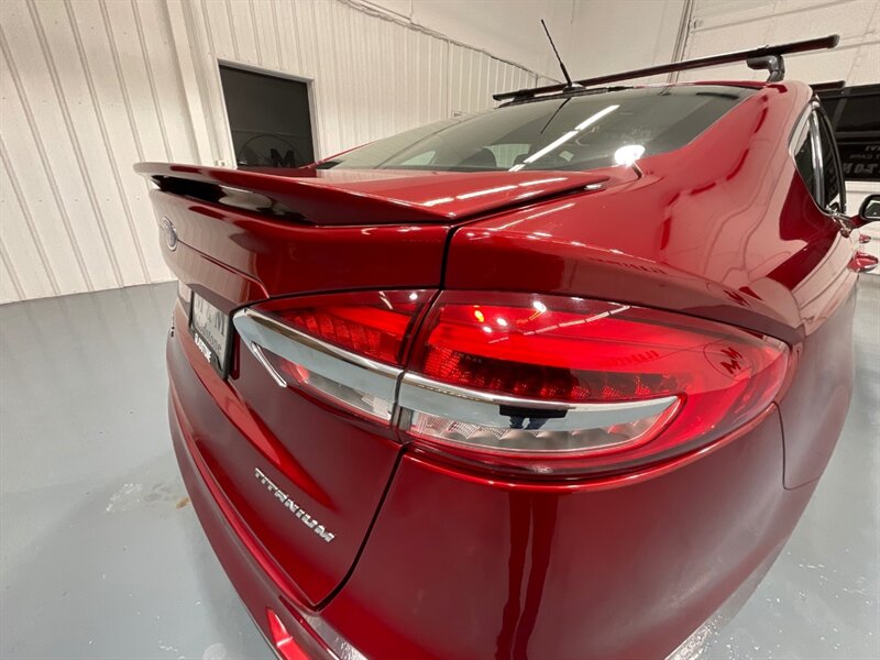 2019 Ford Fusion Energi Titanium Plug-in Hybrid / 1-OWNER / FULLY LOADED / Heated & Cooled leather seats / Sunroof / Navi / BLIS - Photo 27 - Gladstone, OR 97027