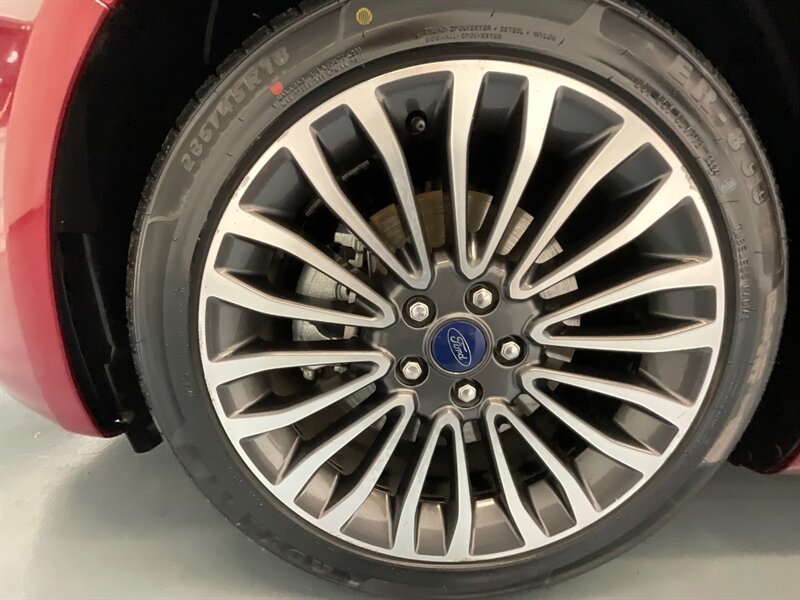 2019 Ford Fusion Energi Titanium Plug-in Hybrid / 1-OWNER / FULLY LOADED / Heated & Cooled leather seats / Sunroof / Navi / BLIS - Photo 48 - Gladstone, OR 97027