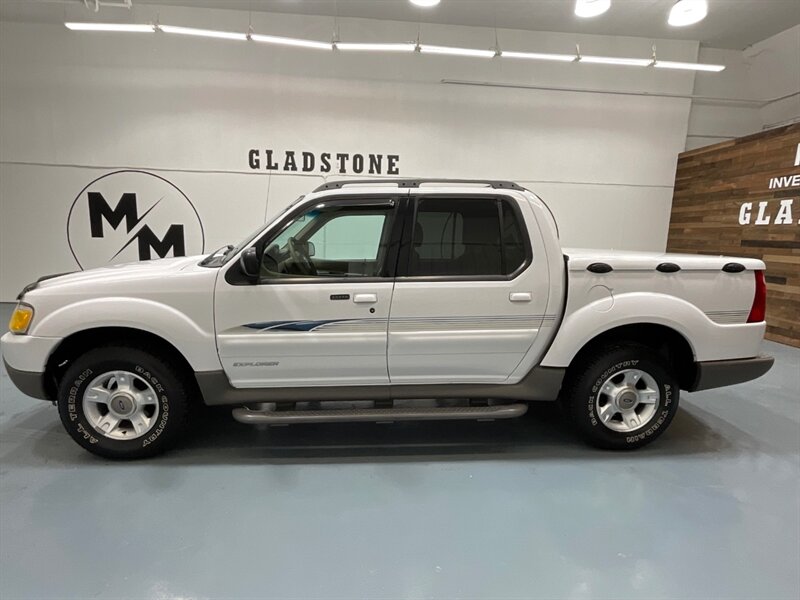 2001 Ford Explorer Sport Trac Limited Crew Cab 4X4 / V6 / Leather / Sunroof  / LOCAL / ZERO RUST / 115K MILES - Photo 3 - Gladstone, OR 97027