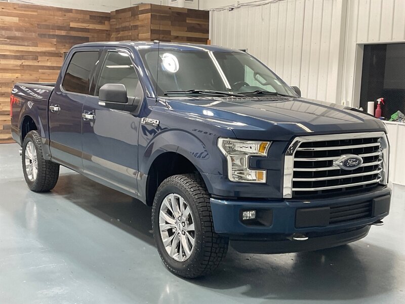 2016 Ford F-150 XLT Super Crew 4X4 / 5.0L V8 /NEW TIRES/ FX4 PKG  / Backup Camera / NEW TIRES - Photo 2 - Gladstone, OR 97027