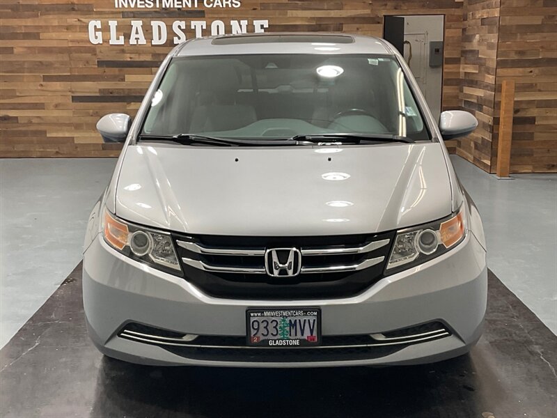 2016 Honda Odyssey EX-L MiniVan 8-Passenger / Leather Sunroof / LOCAL  / Excel Cond - Photo 5 - Gladstone, OR 97027