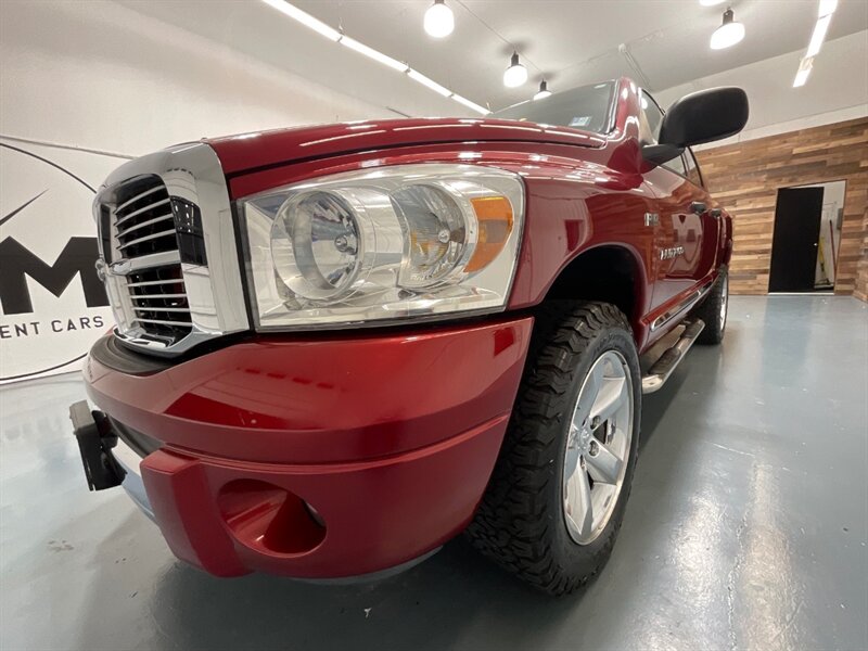 2007 Dodge Ram 1500 Laramie 4X4 / 5.7L V8 Hemi / 1-OWNER/ 55,000 MILES  / ZERO RUST - Photo 52 - Gladstone, OR 97027