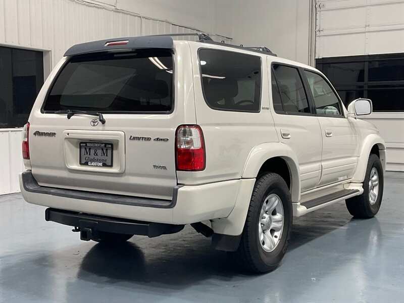 2002 Toyota 4Runner Limited 4X4 / 3.4L V6 / FRESH TIMING BELT SERVICE  / ZERO RUST - Photo 8 - Gladstone, OR 97027