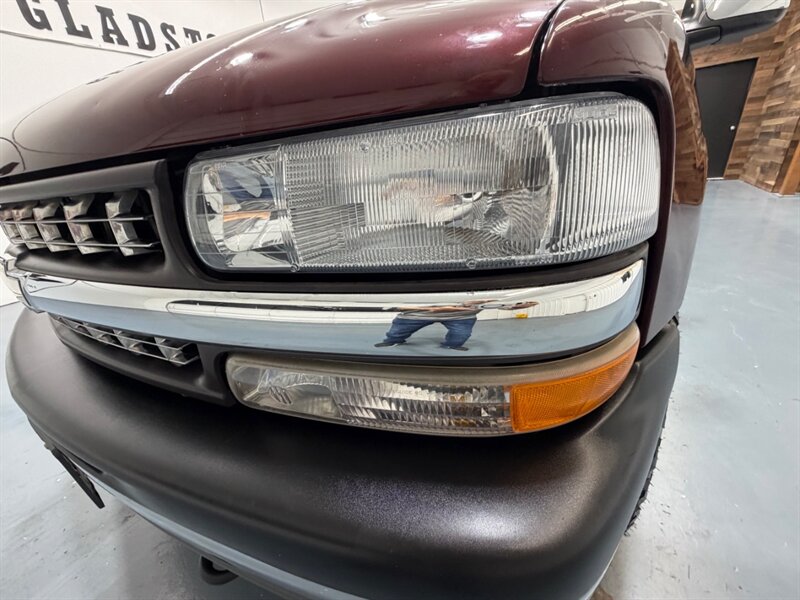 2000 Chevrolet Silverado 1500 LS 4X4 5.3L V8 / Backup Cam/ZERO RUST /75k MILES /Towing Pkg /LOCAL OREGON TRUCK - Photo 26 - Gladstone, OR 97027