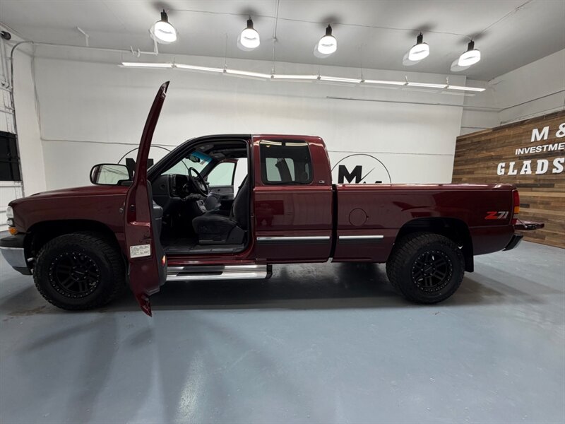 2000 Chevrolet Silverado 1500 LS 4X4 5.3L V8 / Backup Cam/ZERO RUST /75k MILES /Towing Pkg /LOCAL OREGON TRUCK - Photo 31 - Gladstone, OR 97027