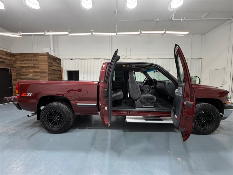 2000 Chevrolet Silverado 1500 LS 4X4 5.3L V8 / Backup Cam/ZERO RUST /75k MILES /Towing Pkg /LOCAL OREGON TRUCK - Photo 32 - Gladstone, OR 97027