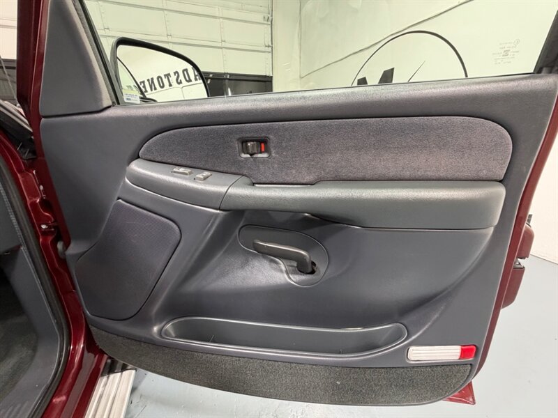 2000 Chevrolet Silverado 1500 LS 4X4 5.3L V8 / Backup Cam/ZERO RUST /75k MILES /Towing Pkg /LOCAL OREGON TRUCK - Photo 35 - Gladstone, OR 97027