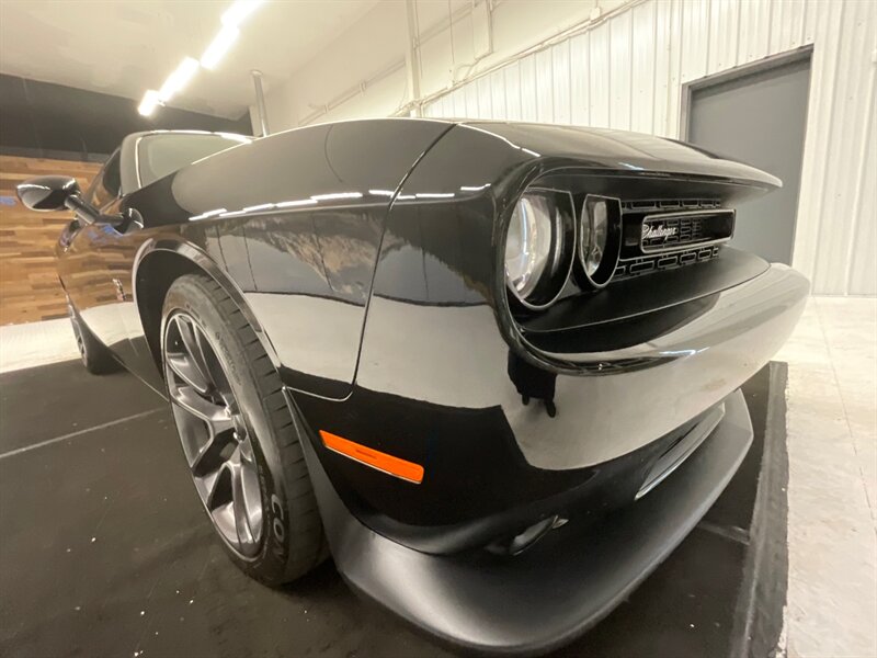 2021 Dodge Challenger R/T Scat Pack 2Dr / 392 V8 SRT / 6-SPEED MANUAL /  / Plus Pkg, Driver Convenience Group,  Power Sunroof / ONLY 14,000 MILES - Photo 10 - Gladstone, OR 97027