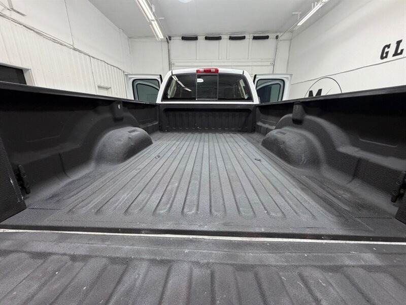 2003 Dodge Ram 2500 4X4 6-SPEED MANUAL 5.9L CUMMINS DIESEL LONG BED / ZERO RUST / LONG BED - Photo 10 - Gladstone, OR 97027