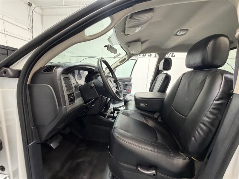 2003 Dodge Ram 2500 4X4 6-SPEED MANUAL 5.9L CUMMINS DIESEL LONG BED / ZERO RUST / LONG BED - Photo 12 - Gladstone, OR 97027