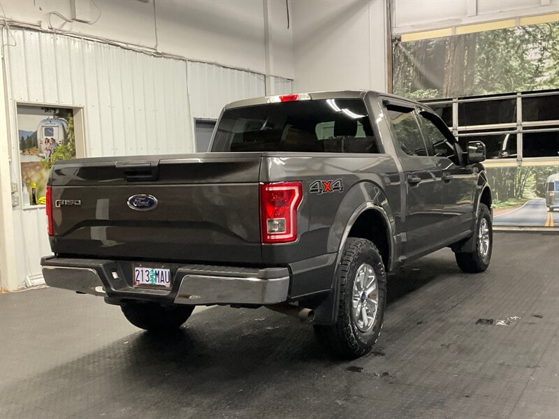 2017 Ford F-150 XLT Crew Cab 4X4 / 3.5L V6 / ONLY 42,000 MILES  BRAND NEW TIRES / SHARP & CLEAN !! - Photo 8 - Gladstone, OR 97027