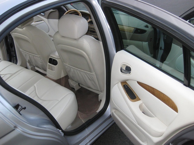 2001 Jaguar S-Type 4.0 V8 LUXURY Sedan   - Photo 33 - Portland, OR 97217