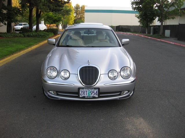 2001 Jaguar S-Type 4.0 V8 LUXURY Sedan   - Photo 2 - Portland, OR 97217