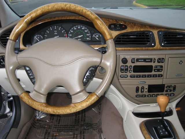 2001 Jaguar S-Type 4.0 V8 LUXURY Sedan   - Photo 40 - Portland, OR 97217