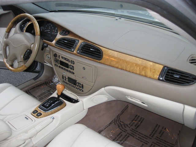 2001 Jaguar S-Type 4.0 V8 LUXURY Sedan   - Photo 37 - Portland, OR 97217