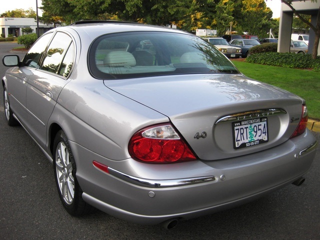 2001 Jaguar S-Type 4.0 V8 LUXURY Sedan   - Photo 11 - Portland, OR 97217