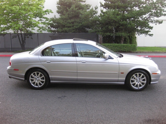 2001 Jaguar S-Type 4.0 V8 LUXURY Sedan   - Photo 7 - Portland, OR 97217