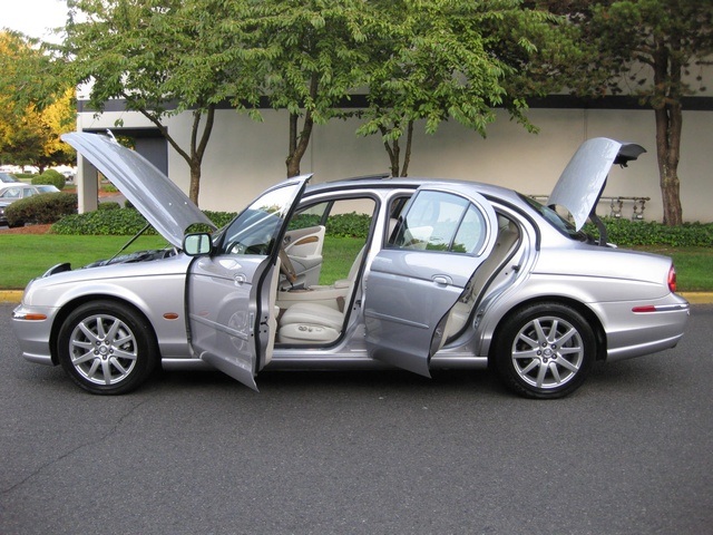 2001 Jaguar S-Type 4.0 V8 LUXURY Sedan   - Photo 21 - Portland, OR 97217