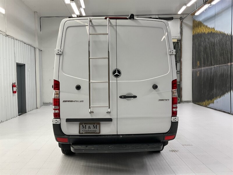 2017 Mercedes-Benz Sprinter 2500 CARGO VAN / 3.0L DIESEL/Backup Cam /1-OWNER  /144 " WB STANDARD ROOF / BRAND NEW SET OF TIRES / 90,000 MILES - Photo 6 - Gladstone, OR 97027