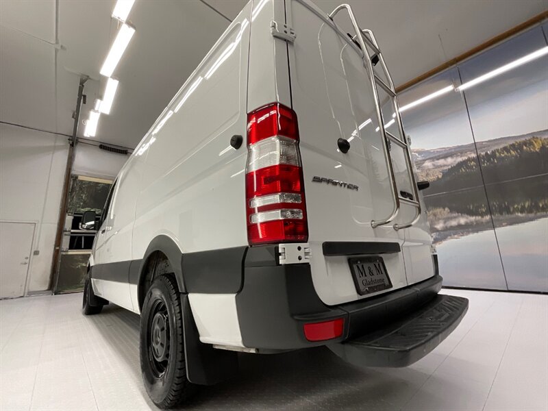 2017 Mercedes-Benz Sprinter 2500 CARGO VAN / 3.0L DIESEL/Backup Cam /1-OWNER  /144 " WB STANDARD ROOF / BRAND NEW SET OF TIRES / 90,000 MILES - Photo 23 - Gladstone, OR 97027