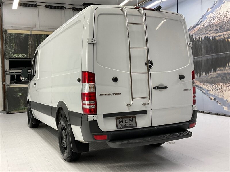 2017 Mercedes-Benz Sprinter 2500 CARGO VAN / 3.0L DIESEL/Backup Cam /1-OWNER  /144 " WB STANDARD ROOF / BRAND NEW SET OF TIRES / 90,000 MILES - Photo 7 - Gladstone, OR 97027