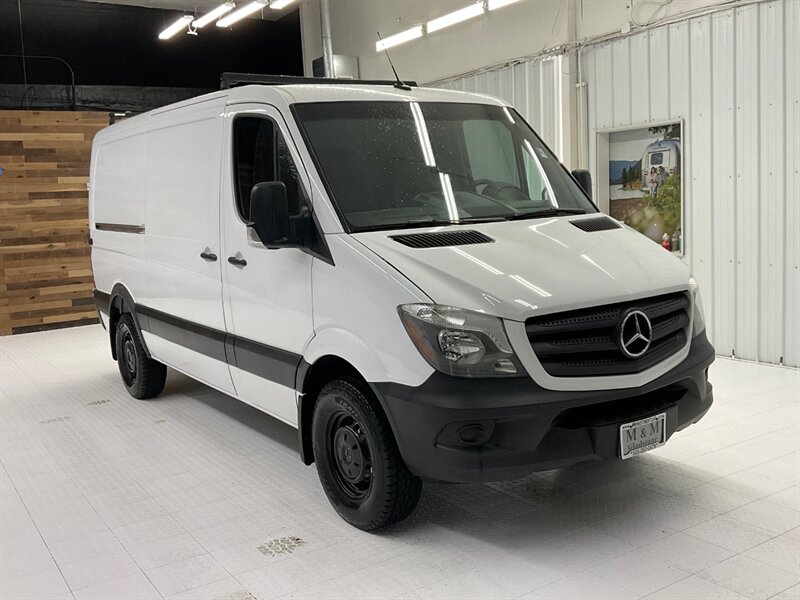 2017 Mercedes-Benz Sprinter 2500 CARGO VAN / 3.0L DIESEL/Backup Cam /1-OWNER  /144 " WB STANDARD ROOF / BRAND NEW SET OF TIRES / 90,000 MILES - Photo 2 - Gladstone, OR 97027