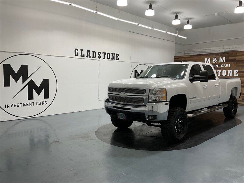 2007 Chevrolet Silverado 2500 LTZ Z71 4X4 / 6.6L DURAMAX / 1-OWNER / LIFTED  / Leather & Navigation - Photo 25 - Gladstone, OR 97027