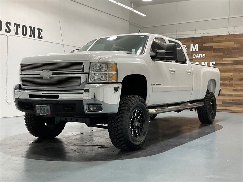 2007 Chevrolet Silverado 2500 LTZ Z71 4X4 / 6.6L DURAMAX / 1-OWNER / LIFTED  / Leather & Navigation - Photo 56 - Gladstone, OR 97027