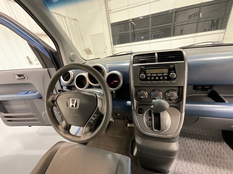 2006 Honda Element EX AWD Sunroof / NEW TIRES / ZERO RUST / LOCAL OREGON SUV / Excellent Maintenance History - Photo 16 - Gladstone, OR 97027