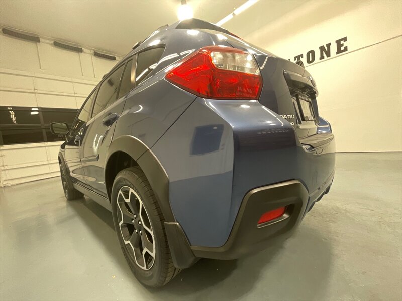 2013 Subaru XV Crosstrek 2.0i Premium AWD / Sunroof/ 5-SPEED MANUAL/1-OWNER  / LOCAL SUV / ZERO RUST - Photo 37 - Gladstone, OR 97027