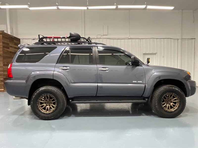 2006 Toyota 4Runner V6 SR5 4X4 /3RD ROW SEAT / LIFTED / FUEL WHEELS / CUSTOM BUILT / AUTO START / ZERO RUST - Photo 4 - Gladstone, OR 97027