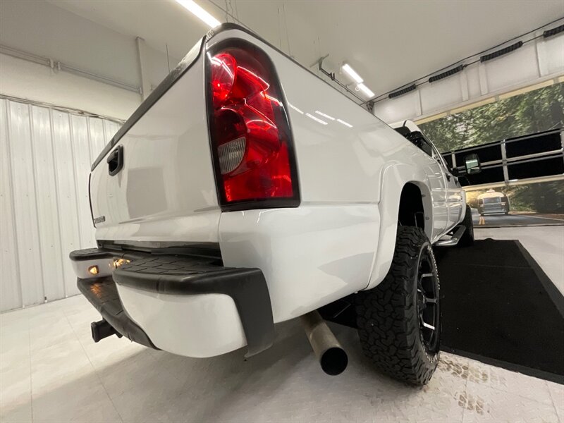 2007 Chevrolet Silverado 3500 LT Crew Cab 4X4 / 6.6L DIESEL / 1-OWNER/ LBZ MOTOR  / LOCAL OREGON TRUCK / RUST FREE / Leather & Heated seats /BF GOOD RICH TIRES & FUEL WHEELS / LONG BED - Photo 10 - Gladstone, OR 97027