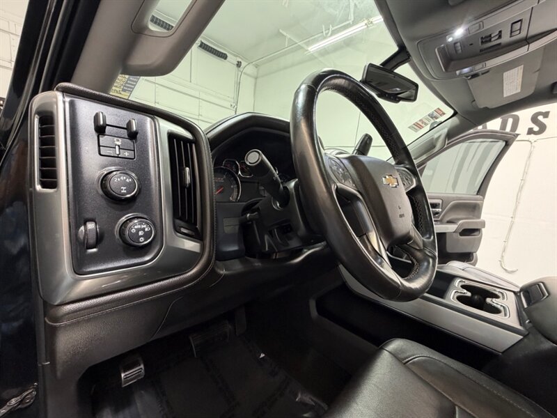 2017 Chevrolet Silverado 2500 2500HD LTZ Z71 OFF RD 4X4 6.6L DURAMAX DIESEL /LIFTED w. NEW TIRES / HEATED & COOLED LEATHER SEATS - Photo 44 - Gladstone, OR 97027