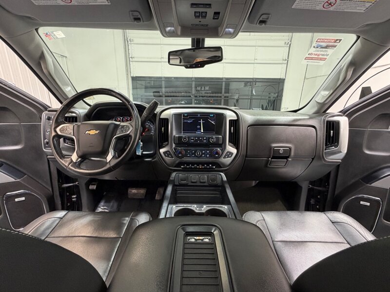2017 Chevrolet Silverado 2500 2500HD LTZ Z71 OFF RD 4X4 6.6L DURAMAX DIESEL /LIFTED w. NEW TIRES / HEATED & COOLED LEATHER SEATS - Photo 38 - Gladstone, OR 97027