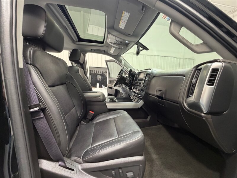2017 Chevrolet Silverado 2500 2500HD LTZ Z71 OFF RD 4X4 6.6L DURAMAX DIESEL /LIFTED w. NEW TIRES / HEATED & COOLED LEATHER SEATS - Photo 15 - Gladstone, OR 97027