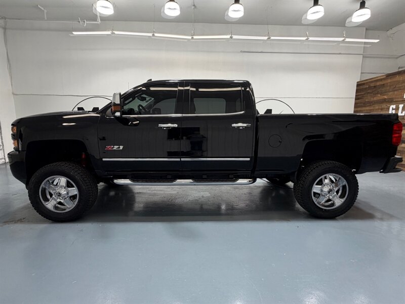 2017 Chevrolet Silverado 2500 2500HD LTZ Z71 OFF RD 4X4 6.6L DURAMAX DIESEL /LIFTED w. NEW TIRES / HEATED & COOLED LEATHER SEATS - Photo 3 - Gladstone, OR 97027