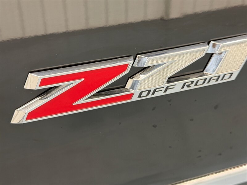 2017 Chevrolet Silverado 2500 2500HD LTZ Z71 OFF RD 4X4 6.6L DURAMAX DIESEL /LIFTED w. NEW TIRES / HEATED & COOLED LEATHER SEATS - Photo 12 - Gladstone, OR 97027