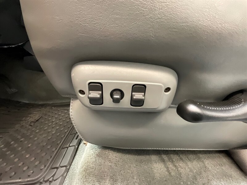 2008 Dodge Ram 3500 Laramie Quad Cab 4X4 / 6.7L DIESEL / NEW TIRES / BRAND NEW TIRES / ZERO RUST - Photo 20 - Gladstone, OR 97027