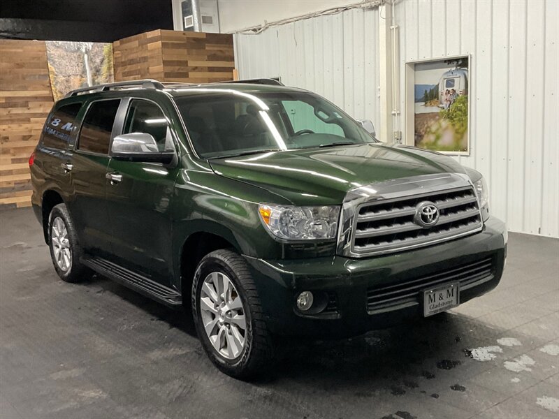 2010 Toyota Sequoia Limited 4X4 / 5.7L V8 / 1-OWNER / 94,000 MILES  Leather Heated Seats / Navigation & Backup Camera / 3RD ROW SEAT / SHARP SHARP !! - Photo 2 - Gladstone, OR 97027