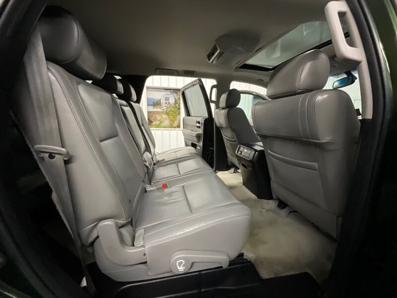 2010 Toyota Sequoia Limited 4X4 / 5.7L V8 / 1-OWNER / 94,000 MILES  Leather Heated Seats / Navigation & Backup Camera / 3RD ROW SEAT / SHARP SHARP !! - Photo 16 - Gladstone, OR 97027